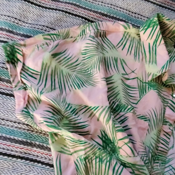 LuLaRoe Top Size Small - Picture 3 of 4